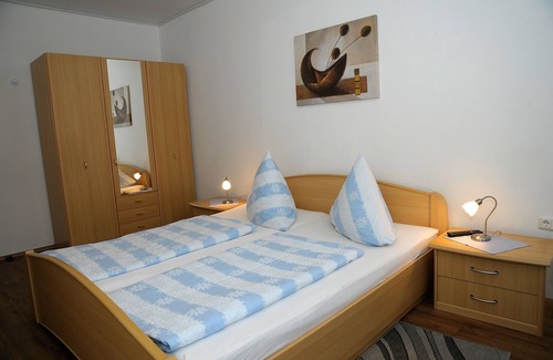 Wolframs-Eschenbach Bed & Breakfast | Landgasthaus Zum Mönchshof