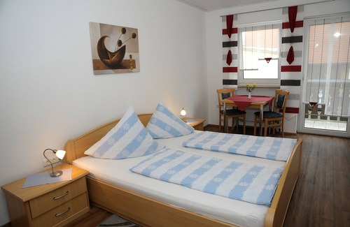 Wolframs-Eschenbach Bed & Breakfast | Landgasthaus Zum Mönchshof