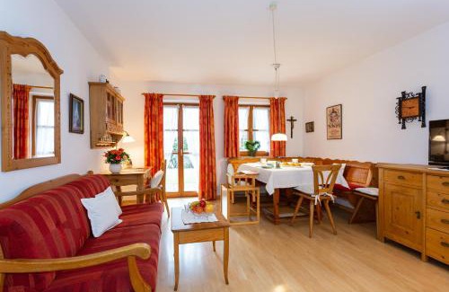 Bad Toelz Apartment | Landhaus Hubertus
