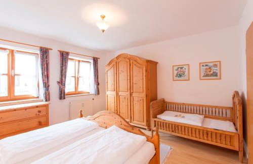 Bad Toelz Apartment | Landhaus Hubertus