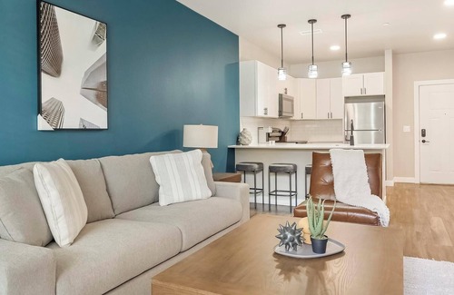 Goodyear Apartment | Landing | Amazing 1BD, Clubhouse