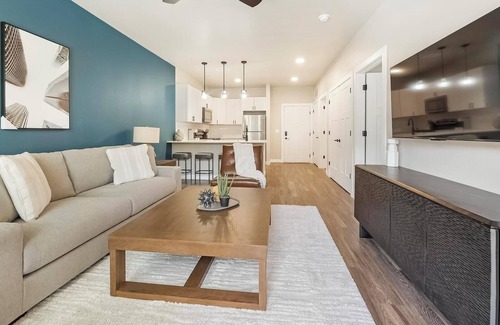 Goodyear Apartment | Landing | Amazing 1BD, Clubhouse