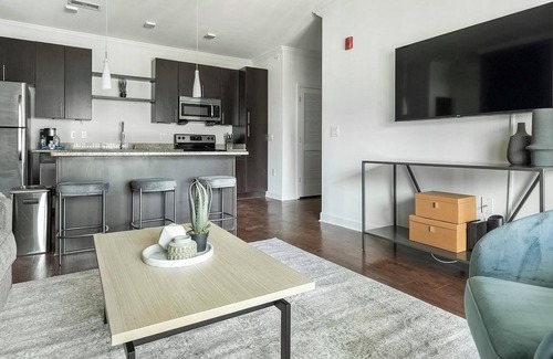 Huntersville Apartment | Landing | Amazing 2BD, Gym