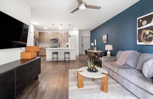 Camelback East Apartment | Landing | Amazing 2BD, Clubhouse, Gym