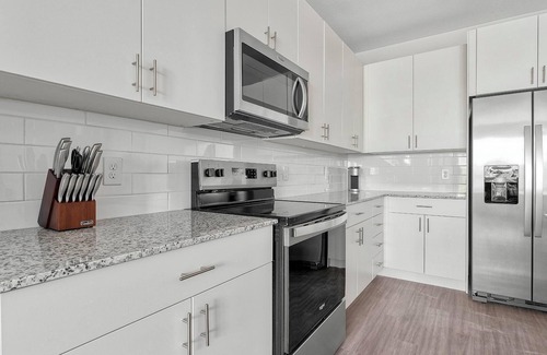 The Forum Apartment | Landing | Amazing 2BD, Gym