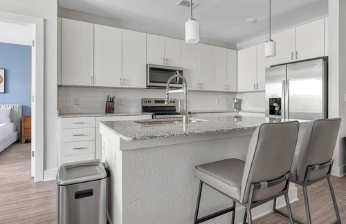 The Forum Apartment | Landing | Amazing 2BD, Gym