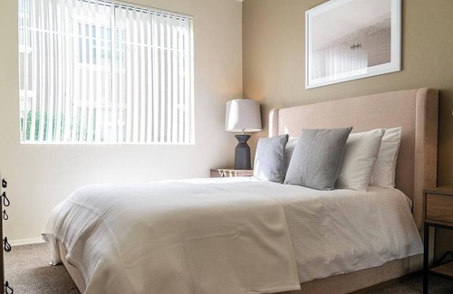 Tortolita Apartment | Landing at Equestrian - 2 Bedrooms in Countryside