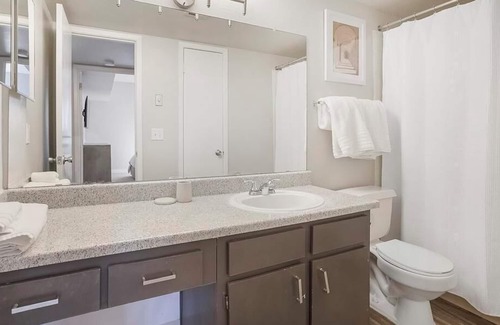 Rancho Oakey Apartment | Landing at Helix Apartments - 1 Bedroom in Rancho Oakey