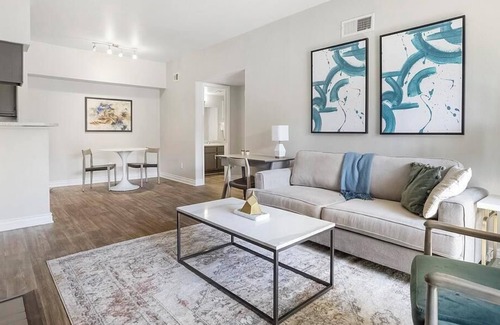 Rancho Oakey Apartment | Landing at Helix Apartments - 1 Bedroom in Rancho Oakey