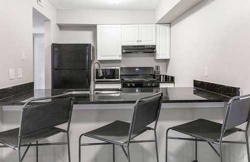Indianapolis Apartment | Landing at The Lodge at Trails Edge - 1 Bedroom in Nora /Far Northside
