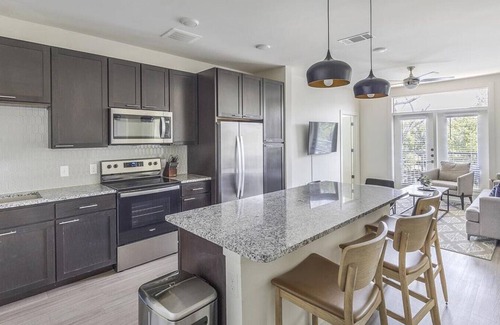 Fort Worth Apartment | Landing at The Standard River District - 2 Bedrooms in River District