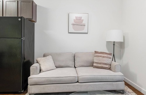Church Hill Apartment | Landing at Vida East - 1 Bedroom in Church Hill