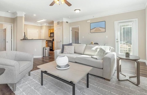 Gray's Creek Apartment | Landing at Villas at Houston Levee West - 2 Bedrooms in Downtown Cordova
