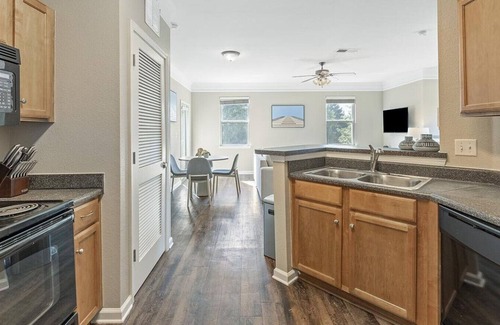 Gray's Creek Apartment | Landing at Villas at Houston Levee West - 2 Bedrooms in Downtown Cordova