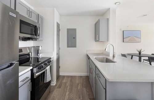 Murfreesboro Apartment | Landing | Beautiful 1BD, Courtyard, Clubhouse