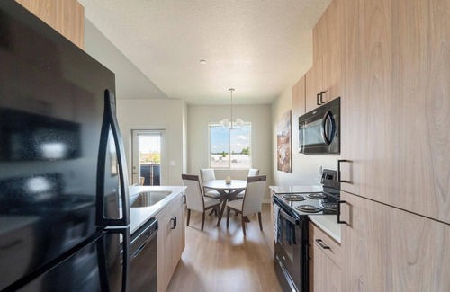 Molalla Apartment | Landing | Chic 1BD, Clubhouse, Pool