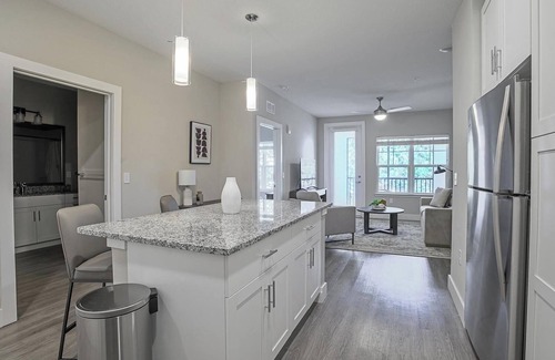 Southeast Orlando Apartment | Landing | Chic 1BD, Clubhouse, Pool