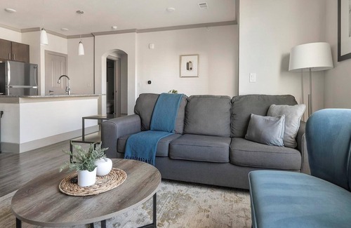 Manor Apartment | Landing | Chic 1BD, Courtyard, Gym