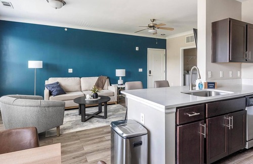 Summerville Apartment | Landing | Chic 1BD, Yoga Studio, Gym