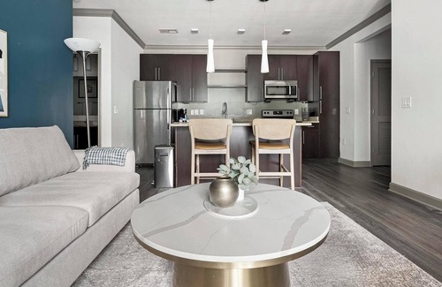 Huntersville Apartment | Landing | Chic 2BD, Gym