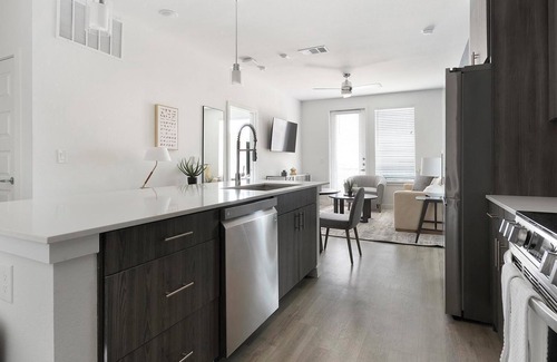 San Antonio Apartment | Landing | Chic 2BD, Pool, Clubhouse