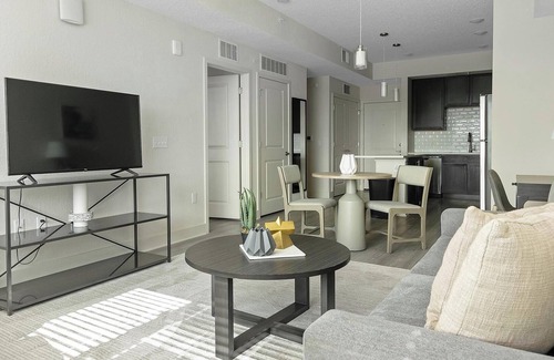 Palmetto Apartment | Landing | Incredible 1BD, Clubhouse, Gym