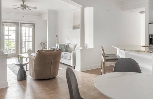 Lindbergh Apartment | Landing | Incredible 2BD, Game Room, Clubhouse