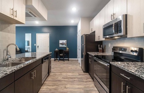 Charlotte Apartment | Landing | Modern 1BD, Clubhouse, Gym