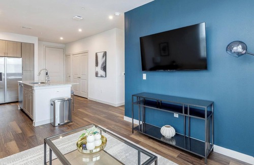 Fate Apartment | Landing | Modern 1BD, Pool, Clubhouse