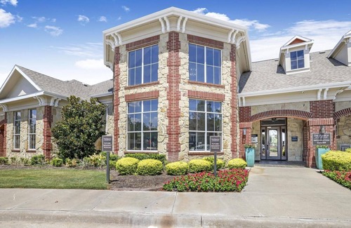 Fossil Creek Apartment | Landing | Modern 1BD, Clubhouse, Gym