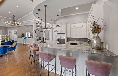 Murfreesboro Apartment | Landing | Modern 1BD, Clubhouse