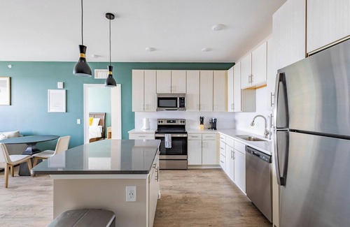 Kenton Apartment | Landing | Modern 2BD, Clubhouse, Gym