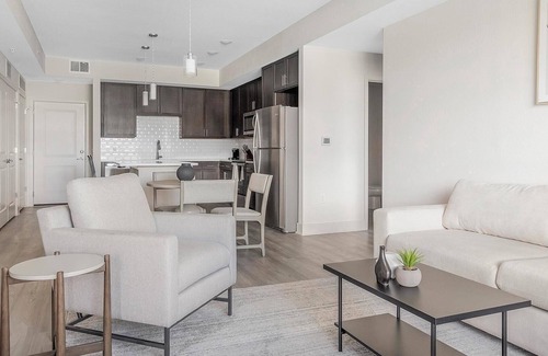 Palmetto Apartment | Landing | Modern 2BD, Clubhouse, Pool