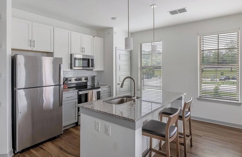 Sand Ridge Apartment | Landing | Spectacular 2BD, Clubhouse, Pool