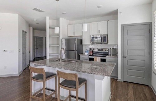 Sand Ridge Apartment | Landing | Spectacular 2BD, Clubhouse, Pool