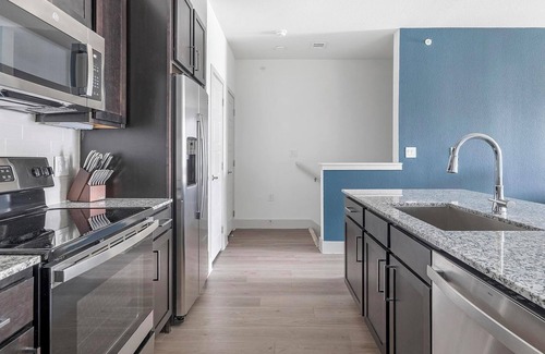 Austin Apartment | Landing | Stunning 1BD, Pool, Gym