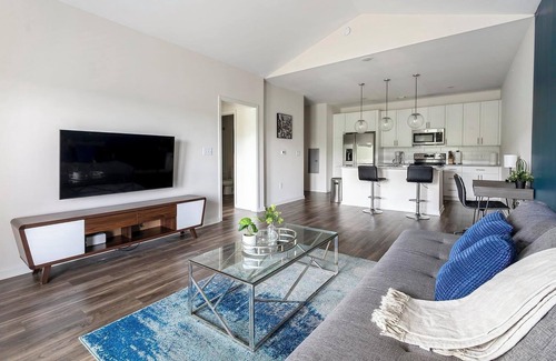 Antioch Apartment | Landing | Stunning 1BD, Gym, Yoga Studio