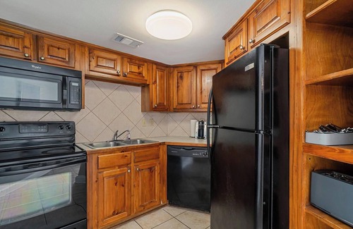 Mid City North Apartment | Landing | Stunning 2BD, Gym, Pool