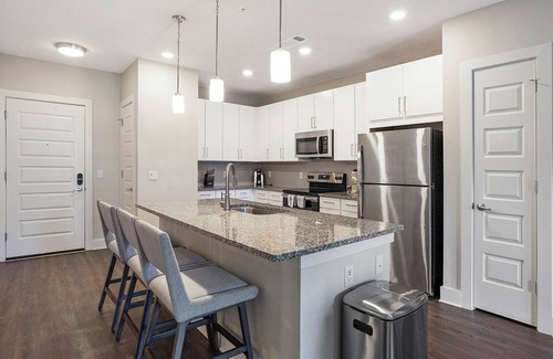 Woodburn Apartment | Landing | Stunning 2BD, Gym, Clubhouse