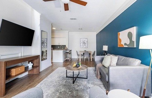 Metro West Apartment | Landing | Stunning 2BD, Pool, Gym