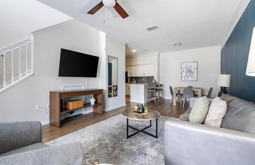 Metro West Apartment | Landing | Stunning 2BD, Pool, Gym