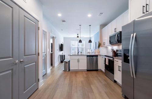 Freeport Apartment | Landing | Stylish 1BD, Yoga Studio, Game Room