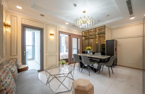 Hang Xanh Apartment | Landmark 81 Residences