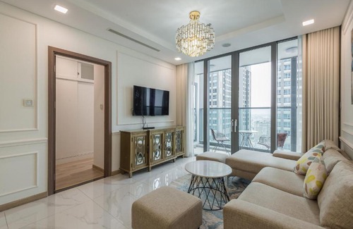 Hang Xanh Apartment | Landmark 81 Residences