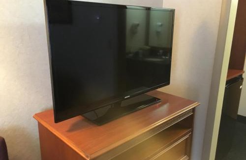 Fort Edward Hotel | Landmark Motor Inn