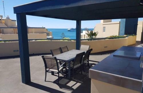 Mooloolaba Apartment | Landmark Resort Mooloolaba 4th Floor Apartment with a View