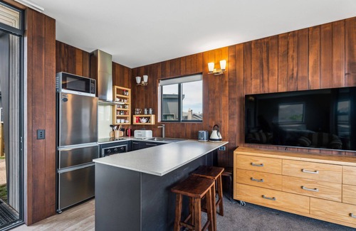 Wanaka House | Landsborough Lane - Wanaka Holiday Studio