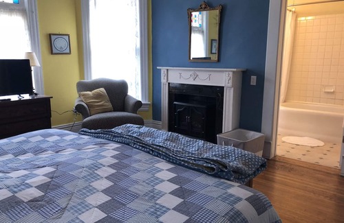 Nelsonville Bed & Breakfast | Lane Room in Historic Primrose Bed & Breakfast in downtown Nelsonville!