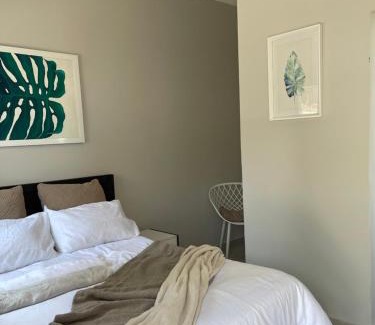 Muckleneuk House | Lani Accommodation