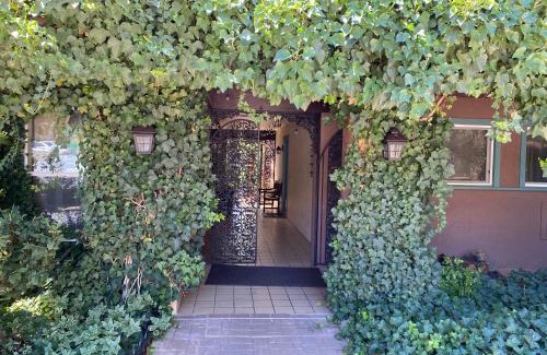 West Sedona Hotel | Lantern Light Inn - Romantic Getaway